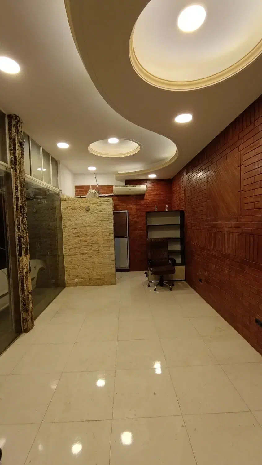 30متر تجاری هم کف سه بر فول /تخلیه|اجارهٔ مغازه و غرفه|اندیشه, اندیشه فاز ۱|دیوار