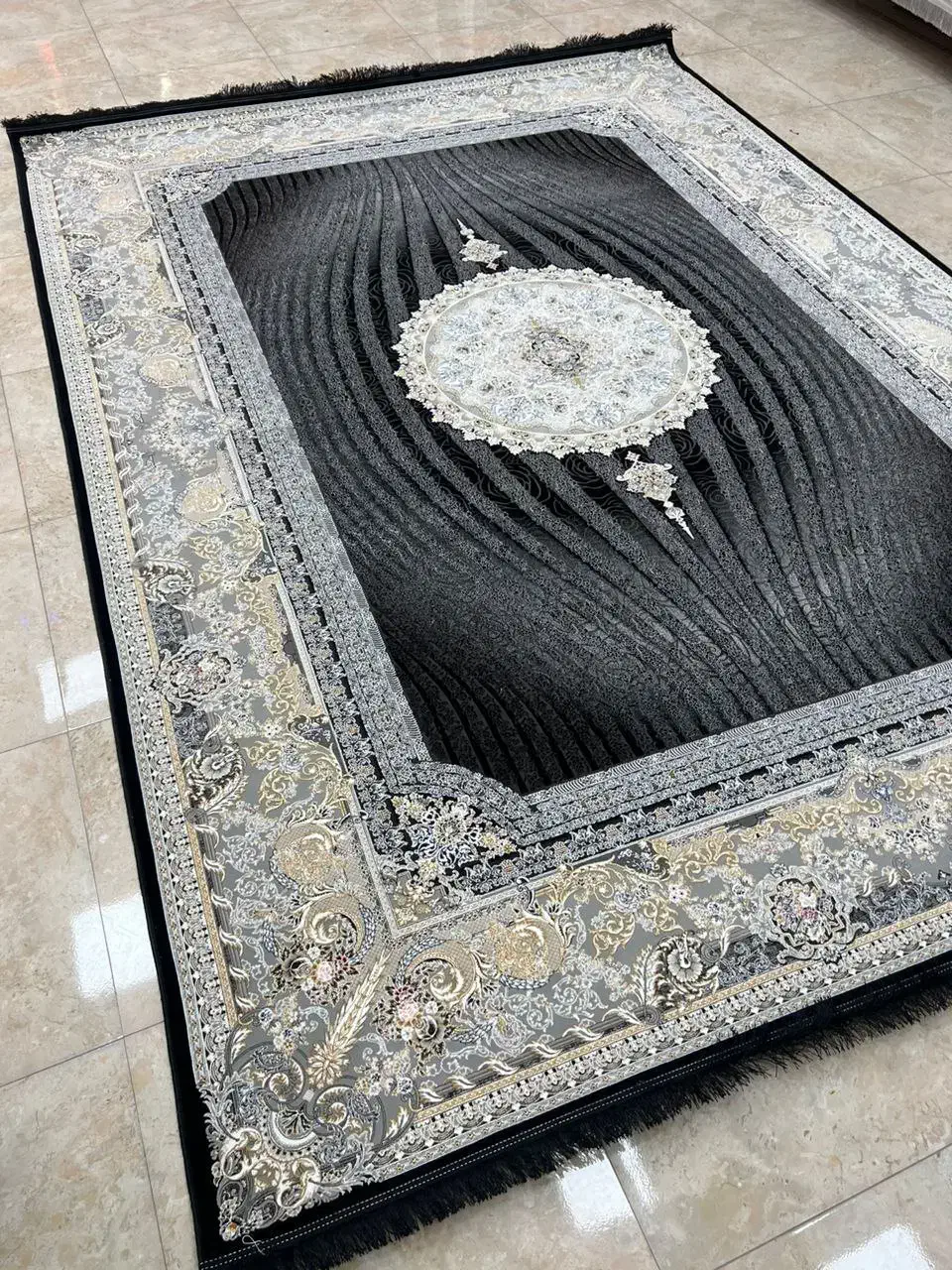 فرش شاپرک الماس کاشان //کد۶۵۷۹ ۷۰۰شانه تراکم ۳۰۰۰|فرش|شیراز, فرگاز|دیوار