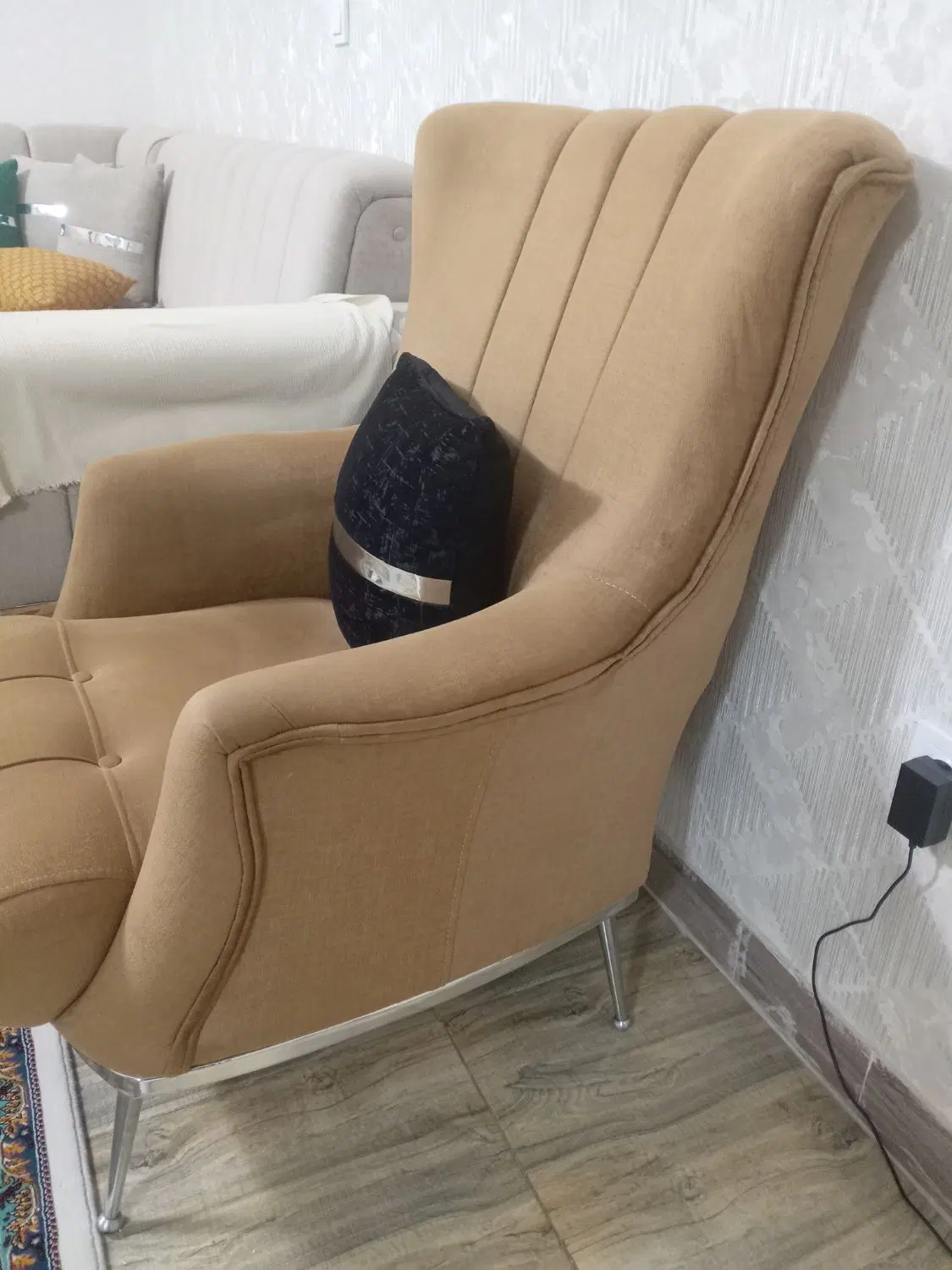 مبل تکی|مبلمان خانگی و میز عسلی|سنندج, |دیوار