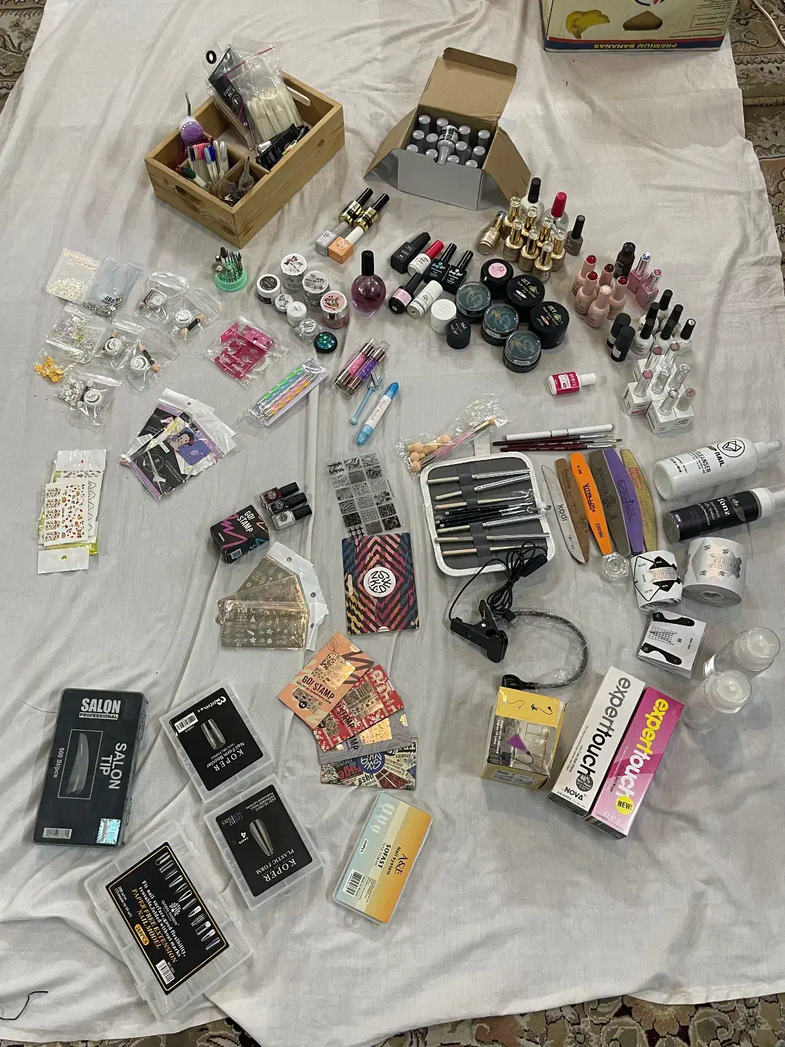 وسایل کامل کاشت ناخن|آرایشی، بهداشتی، درمانی|قم, تولید دارو و یخچال|دیوار