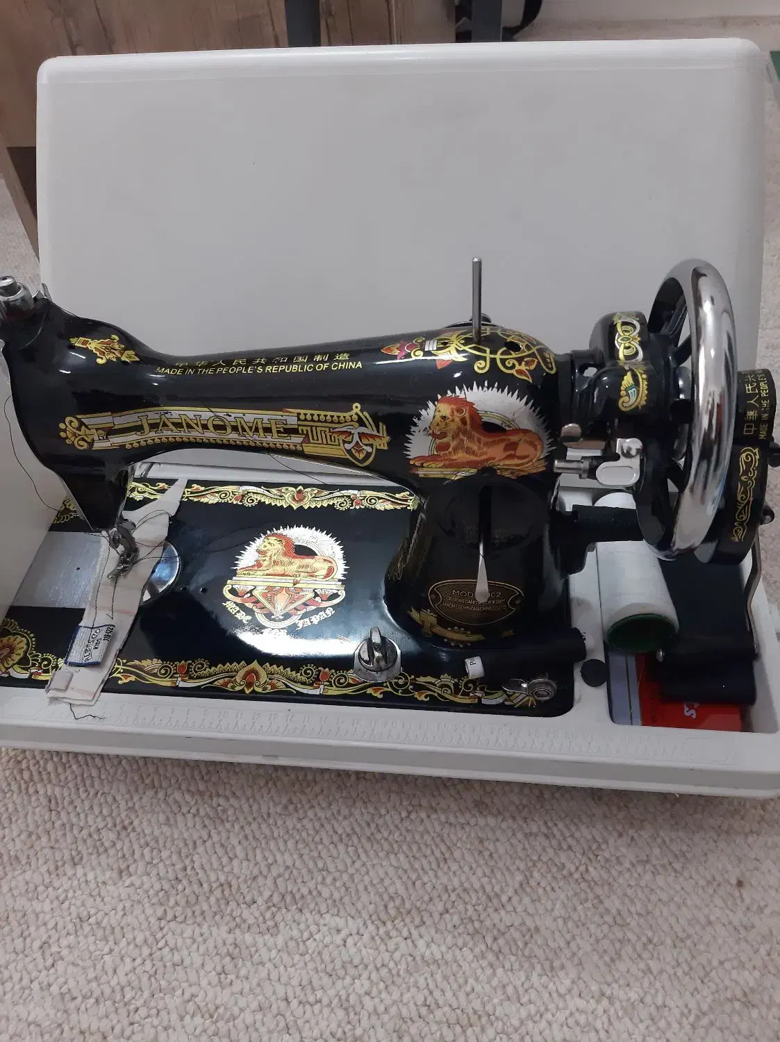 چرخ خیاطی|چرخ خیاطی و ریسندگی|بیرجند, |دیوار