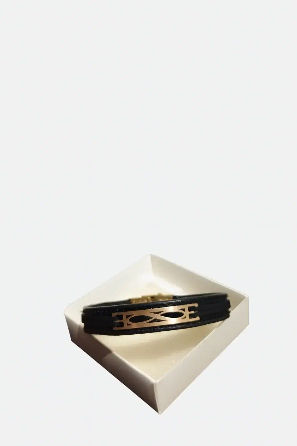 دستبند طلا|جواهرات|قم, بنیاد|دیوار