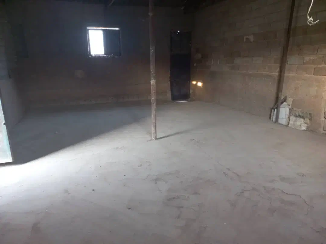 کارگاه 300 متری با برق سه فاز نزدیک شهرک|اجارهٔ دفتر صنعتی، کشاورزی، تجاری|شیراز, سلطان آباد|دیوار