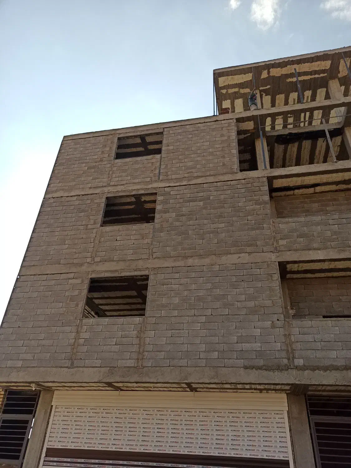 فروش واحد‌های ۹۰متری و ۸۸متری|پیش‌فروش املاک|فارسان, |دیوار