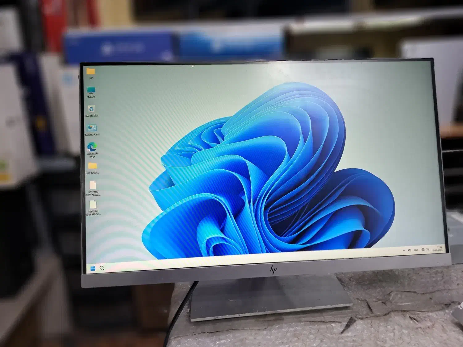 مانیتور ۲۴ فریم لس HP  سیلور (استوک برتر)|قطعات و لوازم جانبی رایانه|کرمانشاه, |دیوار