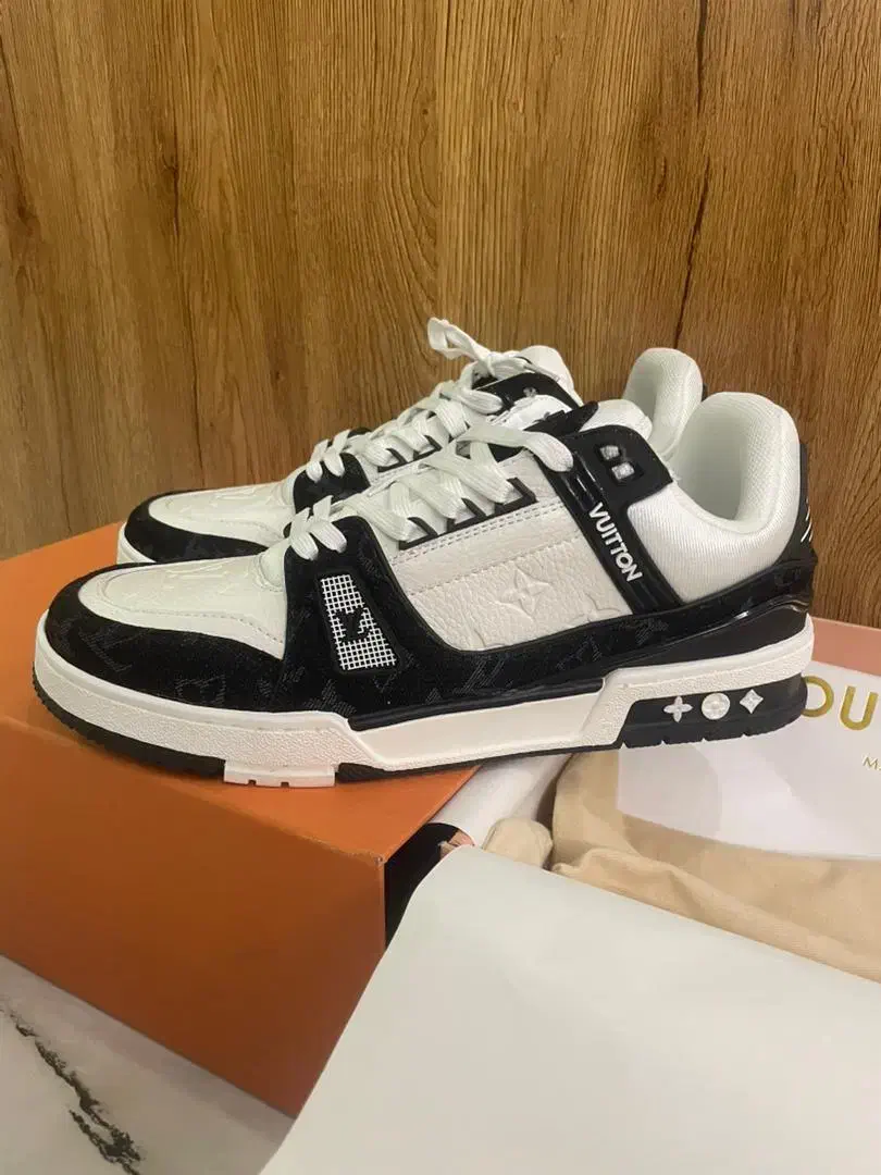 کتونی louis vuitton|کیف، کفش، کمربند|تهران, ایوانک|دیوار