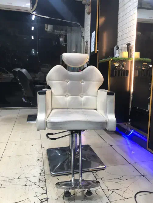 صندلی آرایشگاه پدالی ۲ عدد|آرایشگاه و سالنهای زیبایی|تبریز, |دیوار