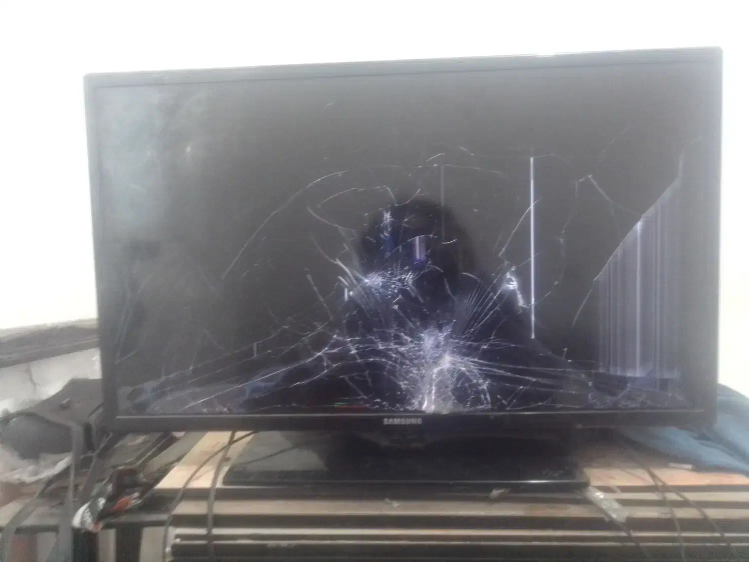 تلویزیون سامسونگ|تلویزیون و پروژکتور|پرند, فاز ۵|دیوار