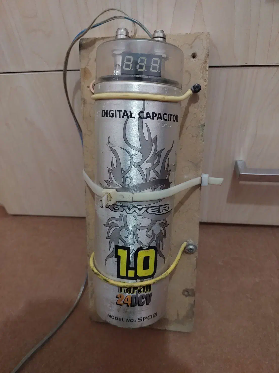 خازن سیستم|سایر لوازم برقی|گلبهار, شهر جدید گلبهار|دیوار