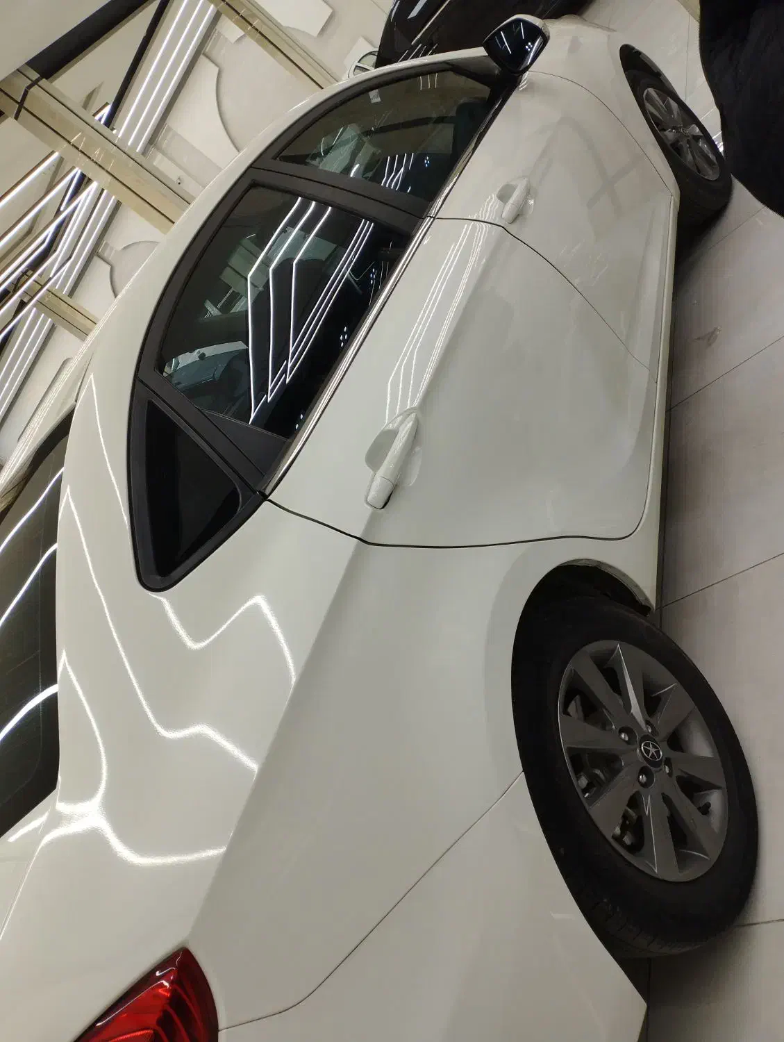 جگ جی فور مدل ۴۰۲ بصورت نقدواقساط|خودرو سواری و وانت|یزد, |دیوار