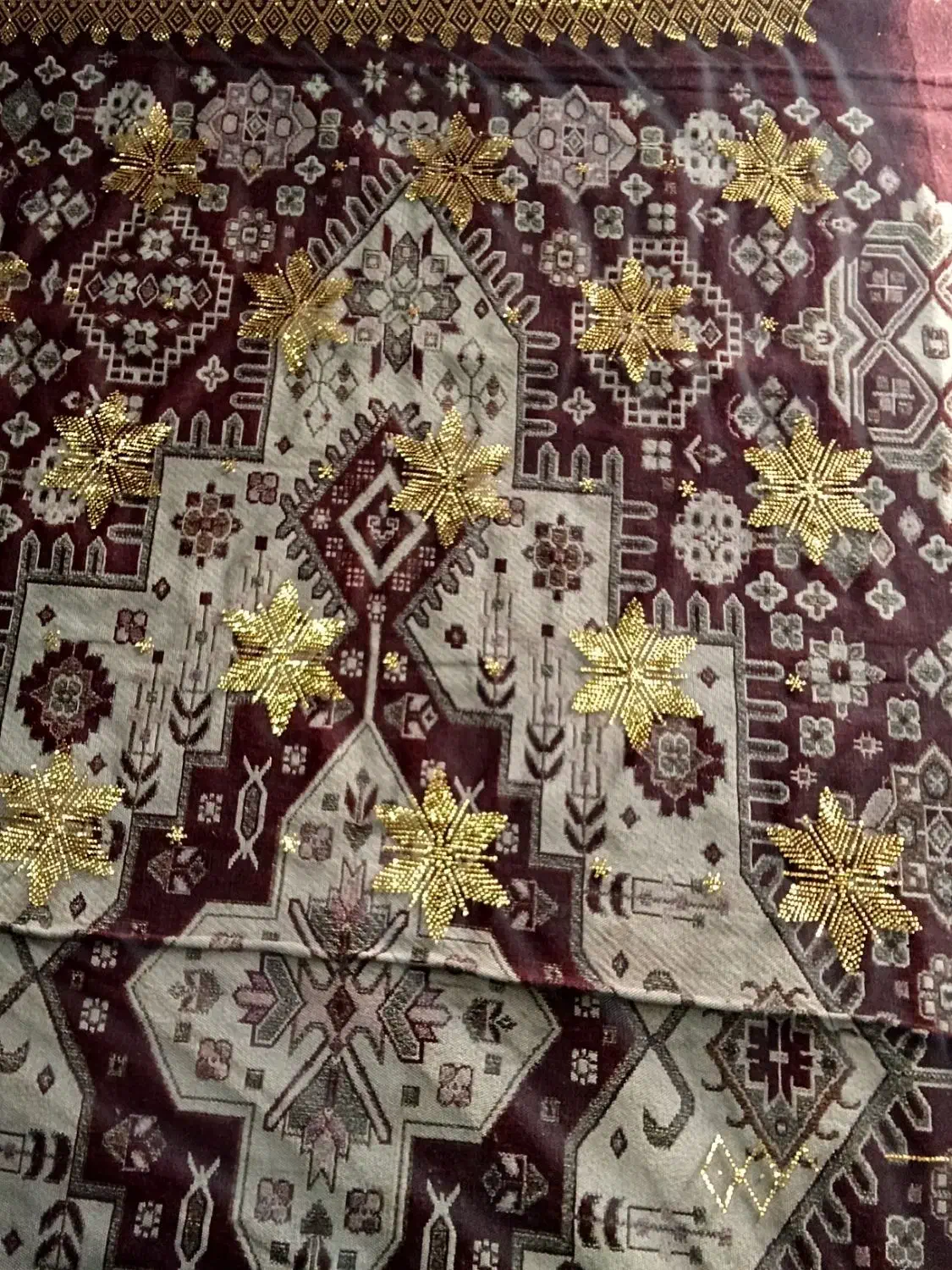 جلبیل|لباس|فین, |دیوار