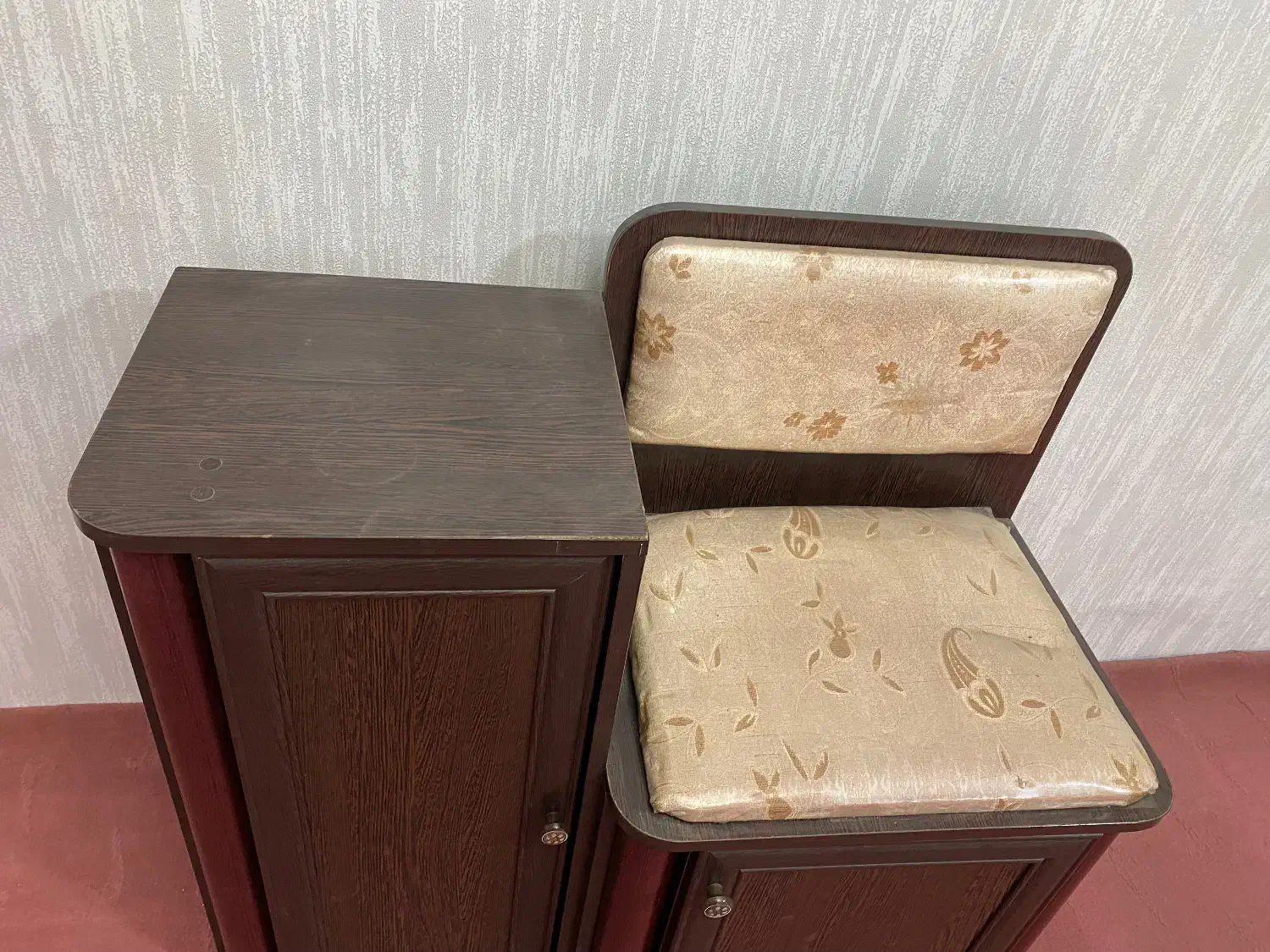 میز تلفن|میز تلفن|کرج, شهرک فهمیده|دیوار