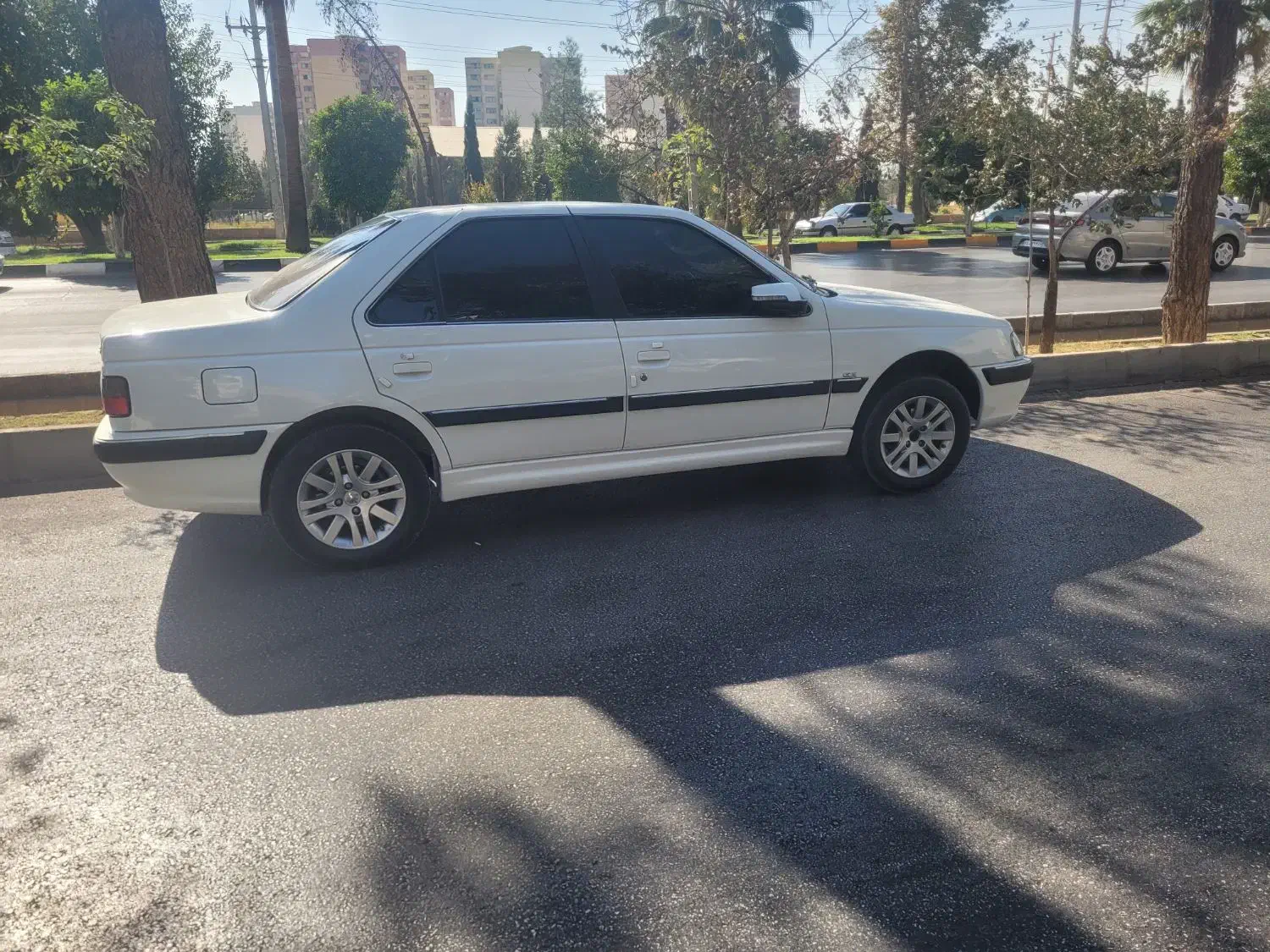 پارس elx مدل ۴۰۱ سفارشی و فول|خودرو سواری و وانت|شیراز, وزیرآباد|دیوار