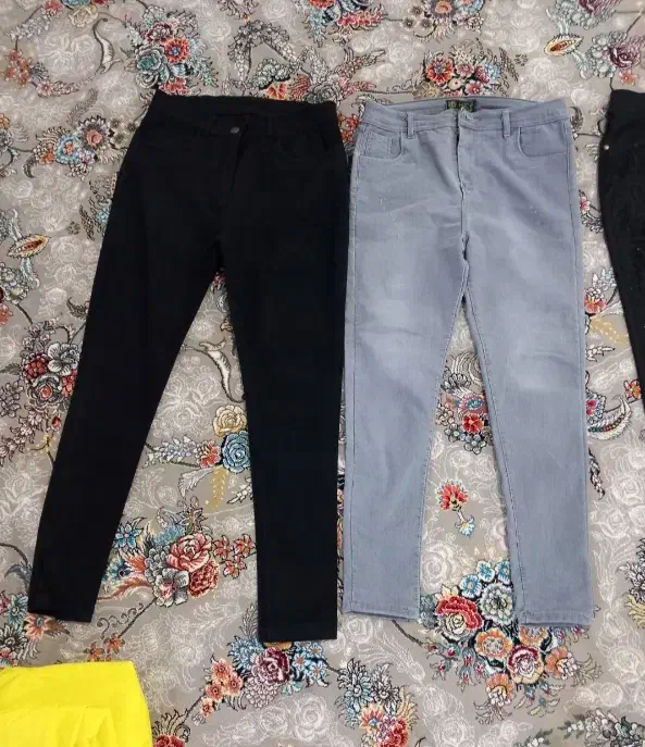 مقداری شلوار مغازه،اسباب بازی عروسک|اسباب‌‌بازی|کرمانشاه, |دیوار