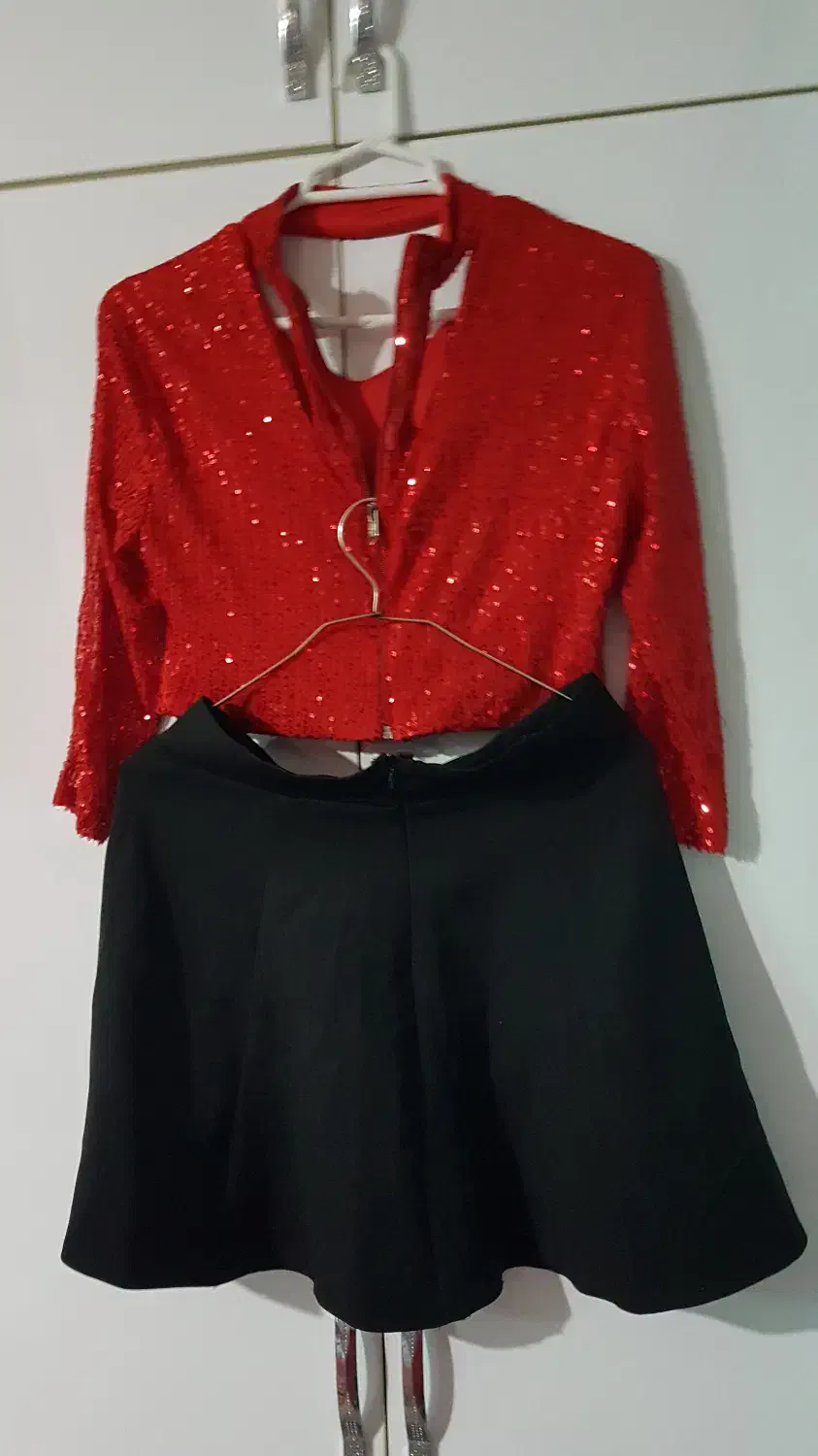 لباس زنانه|لباس|نقده, |دیوار