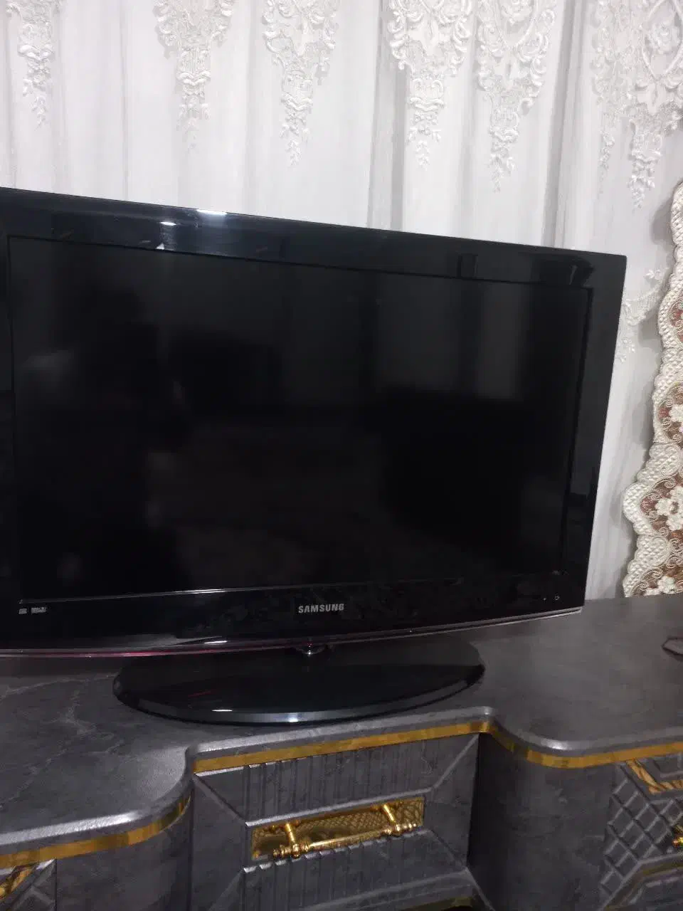 تلویزیون 32 اینچ سامسونگ سالم با کارتن|تلویزیون و پروژکتور|ورامین, ورامین|دیوار