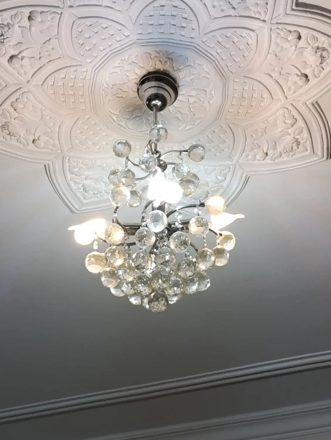 لوستر|لوستر و چراغ آویز|اندیشه, اندیشه فاز ۵|دیوار