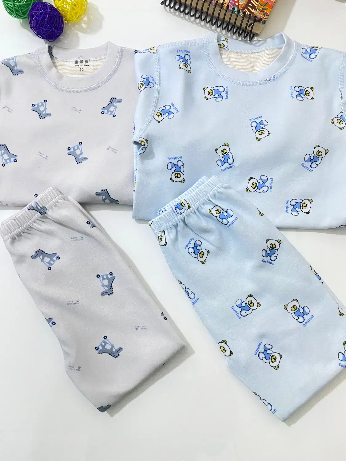 لباس بچه|کفش و لباس بچه|بندرعباس, |دیوار