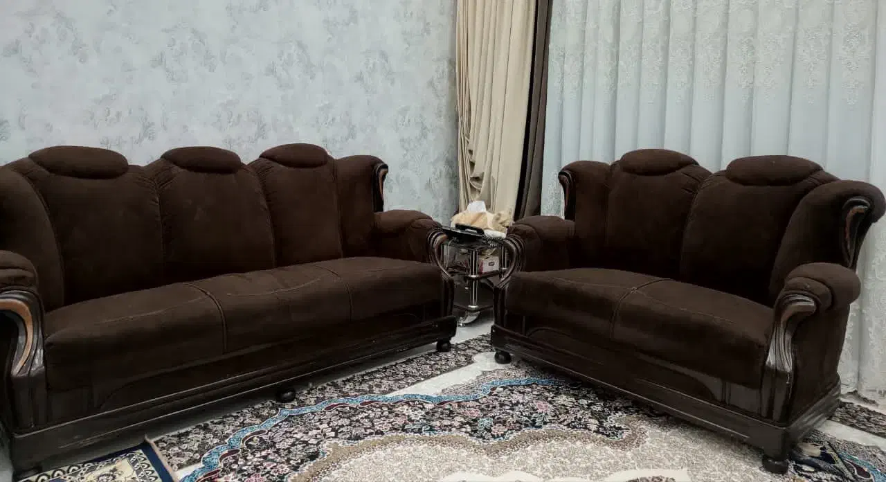 مبل بسیار تمیز و کم کار|مبلمان خانگی و میز عسلی|شیراز, شهرک مطهری|دیوار