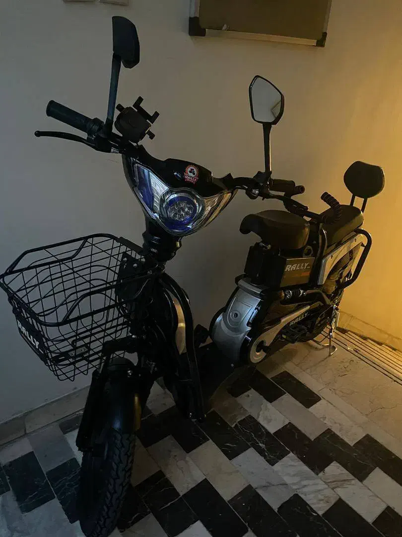 موتورسیکلت برقی مناسب برای بانوان|موتورسیکلت|تهران, آرژانتین|دیوار