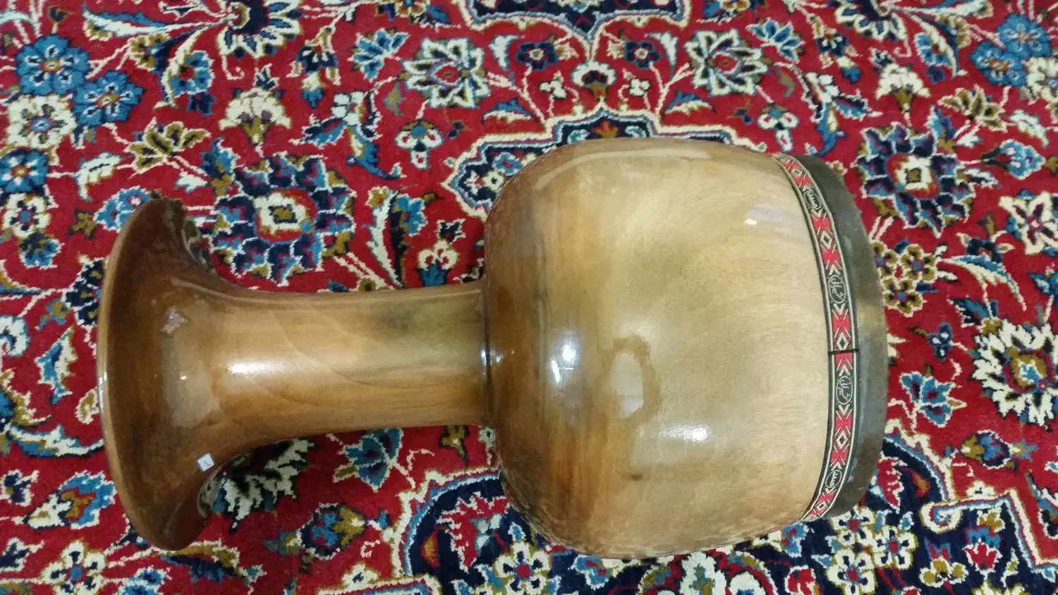 تمبک و تیمبائو و کاخن|درام و پرکاشن|شاهینشهر, خانه کارگر|دیوار