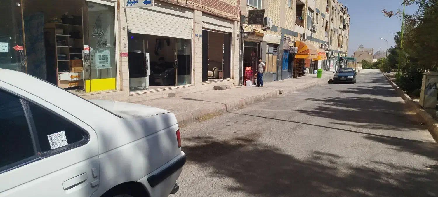 مغازه ۱۸متری محله ب۴|فروش مغازه و غرفه|فولادشهر, B4|دیوار