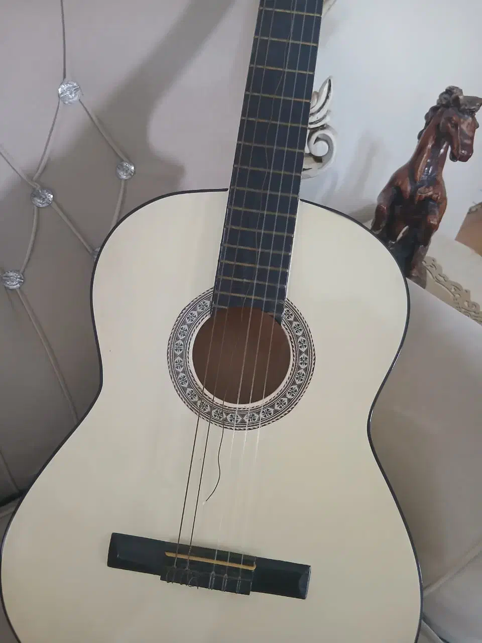 گیتار در حد نو|گیتار، بیس، امپلیفایر|پرند, فاز ۵|دیوار