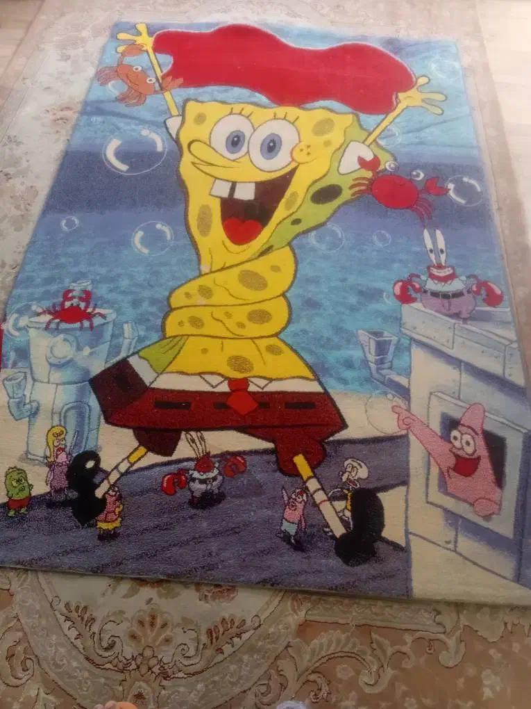 فرش 6 متری کرم گلبهی و فرش 4 متری باب اسفنجی|فرش|تهران, شهمیرزادی|دیوار