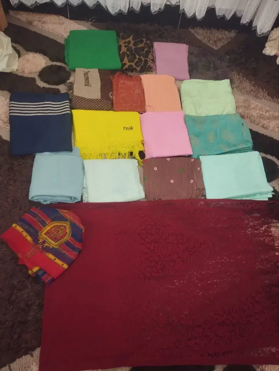 شال وروسری|لباس|بروجرد, |دیوار