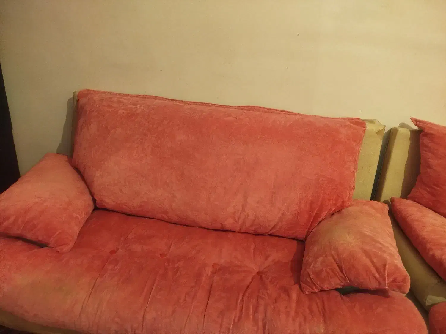 مبل ۷ نفره با ۴ میز|مبلمان خانگی و میز عسلی|دوگنبدان, |دیوار