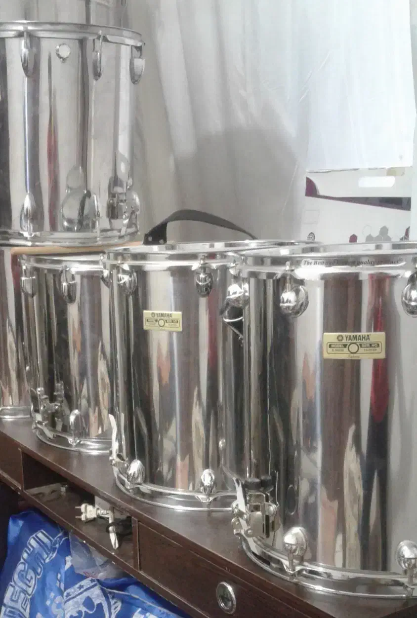 سایترام در حد نو|پیانو، کیبورد، آکاردئون|سنگر, |دیوار