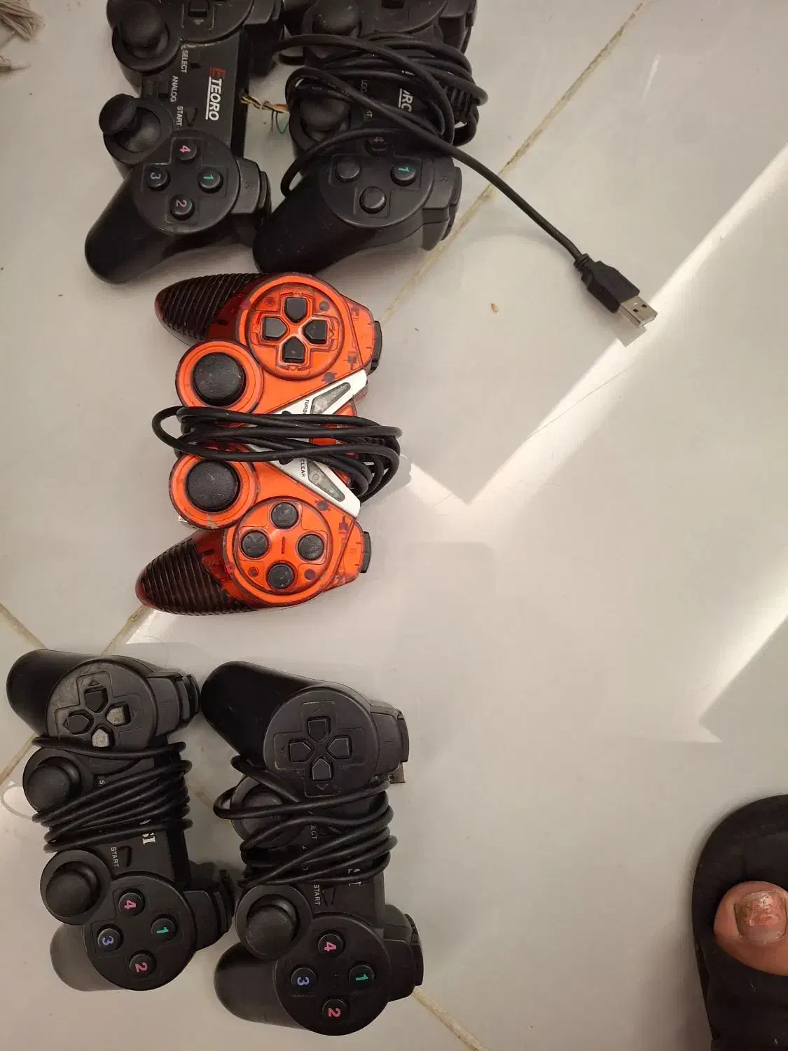 دسته های بازی کامپیوتری سالم|کنسول، بازی ویدئویی و آنلاین|مشهد, آزادشهر|دیوار