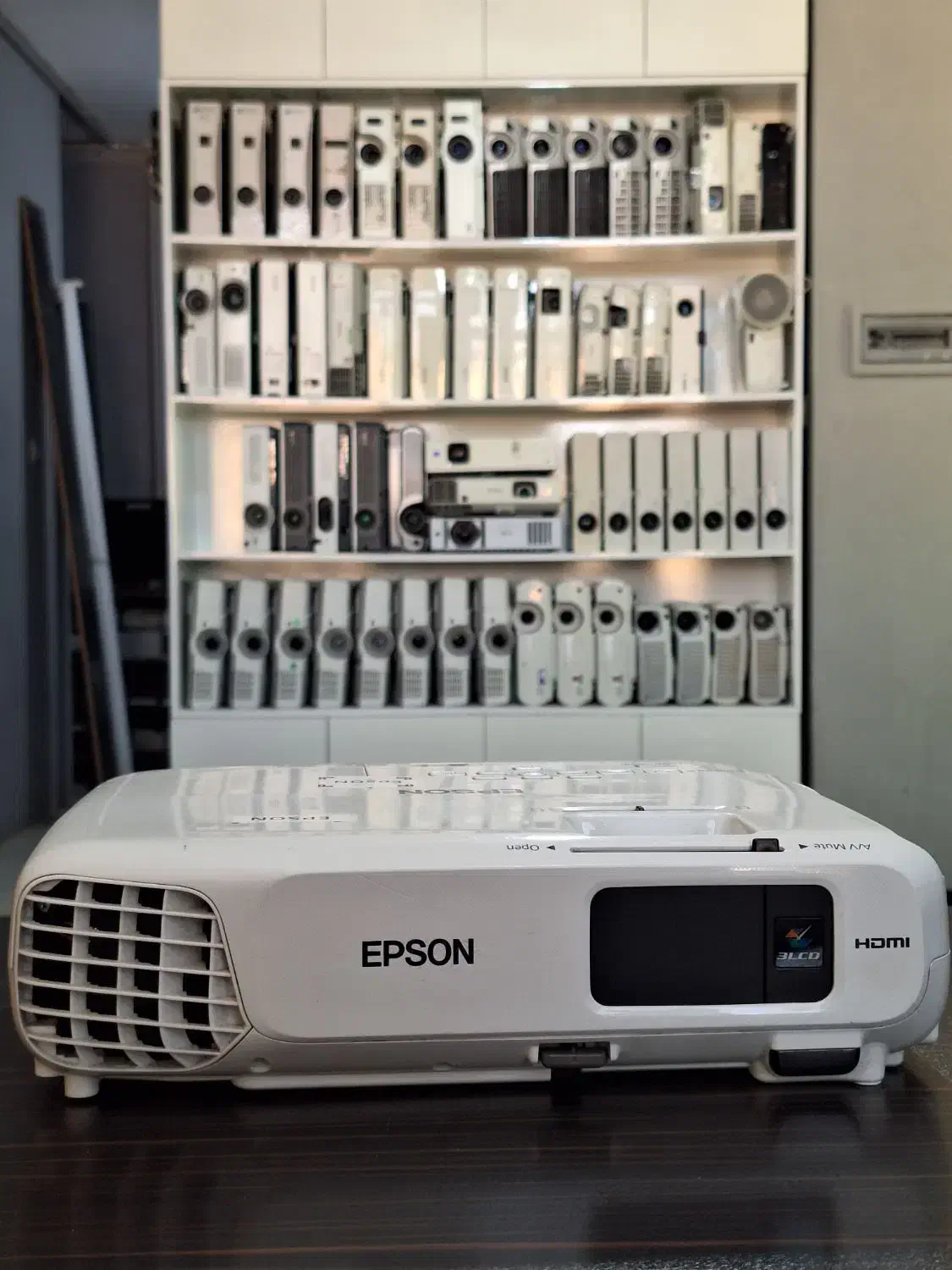 ویدیو پروژکتورepson x38|تلویزیون و پروژکتور|نیشابور, دارایی|دیوار