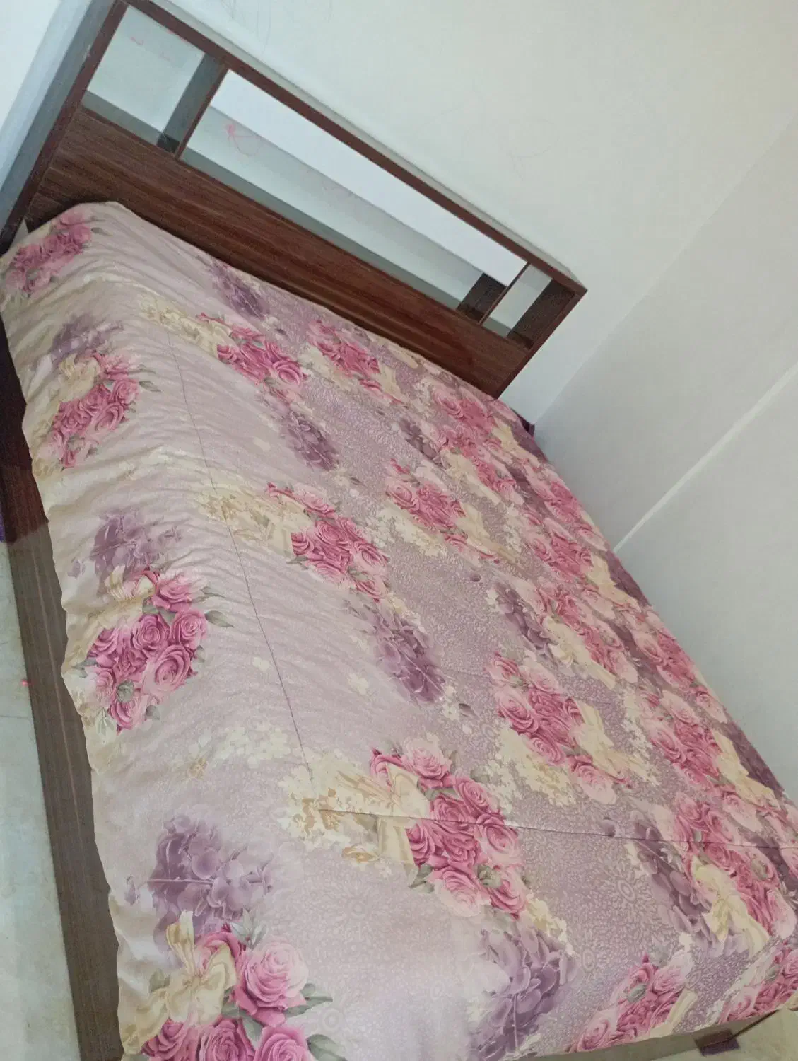 تختخواب  و سرویس درآور|تخت و سرویس خواب|خرم‌آباد, |دیوار