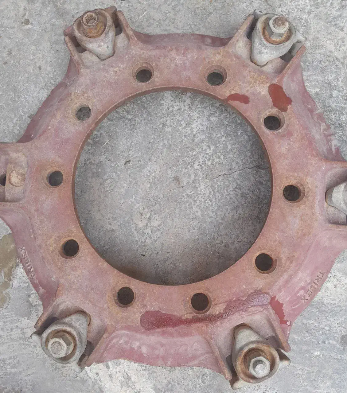 پره چرخ 24 با پیچ و مهره لقمه ی کامل|قطعات یدکی و لوازم جانبی|بیجار, |دیوار