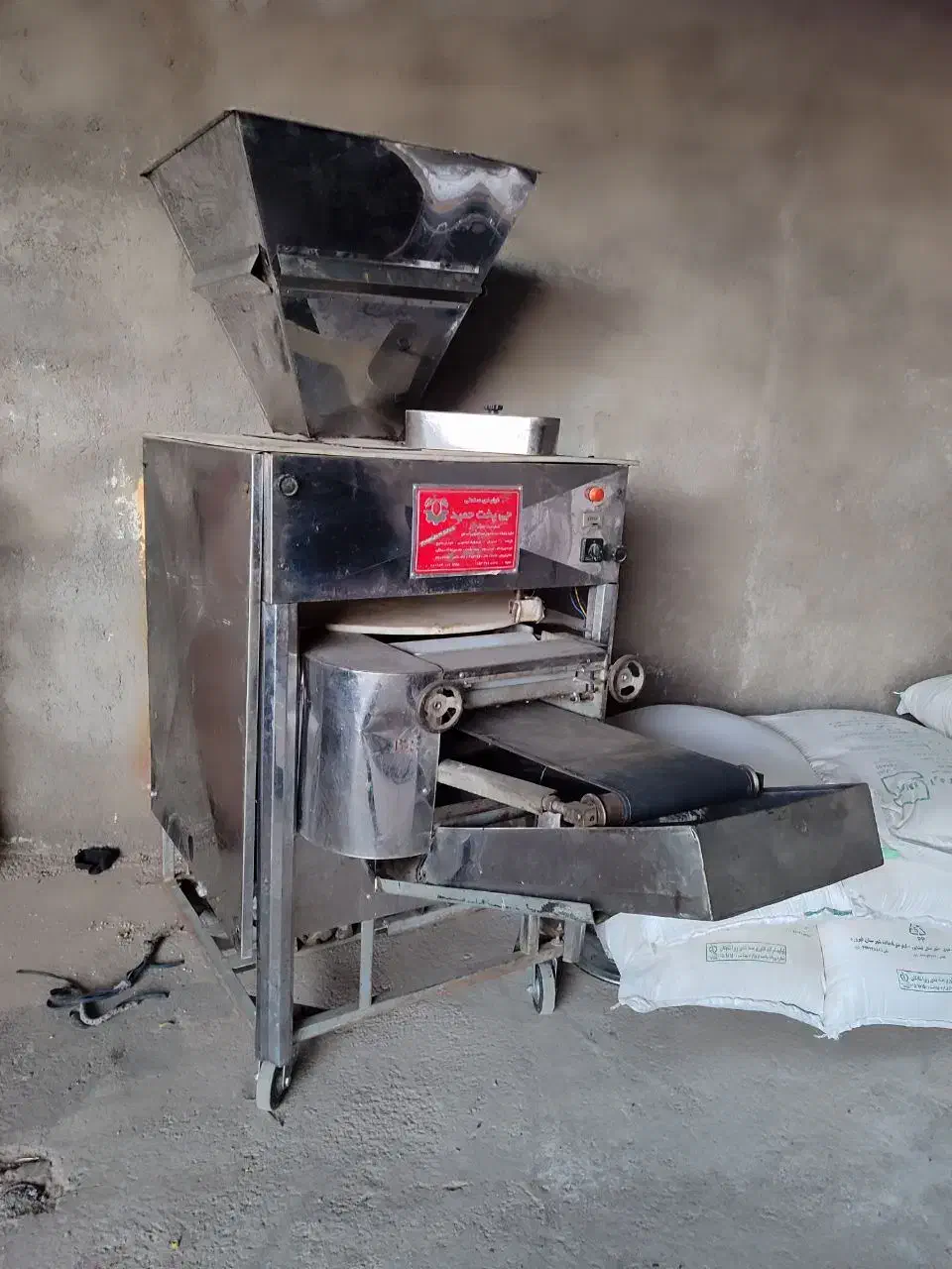 دستگاه چونه گیروپهن کن|فروشگاه و مغازه|زبرخان, |دیوار