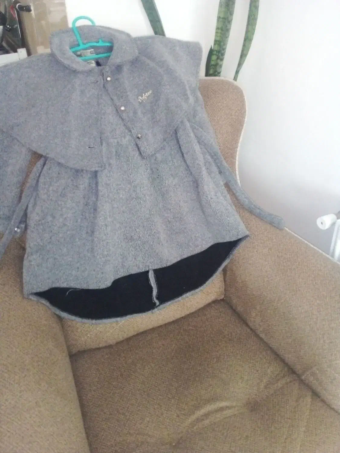 پیراهن دخترانه|لباس|فولادشهر, مسکن مهر فولادشهر|دیوار