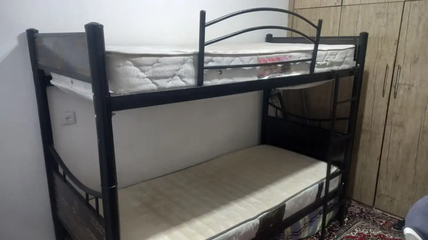 تخت خواب دو طبقه با تشک|تخت و سرویس خواب|بروجن, |دیوار