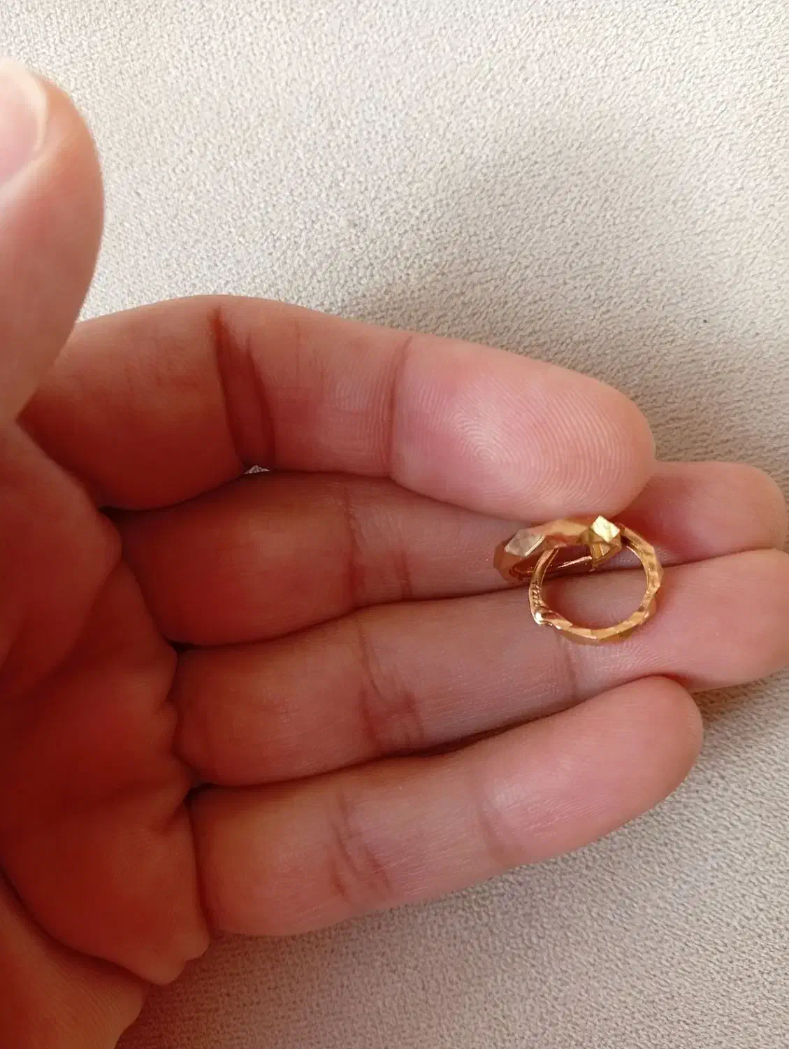 گوشواره کلیبسی طلا نو نو|جواهرات|صدرا-فارس, فاز ۱|دیوار