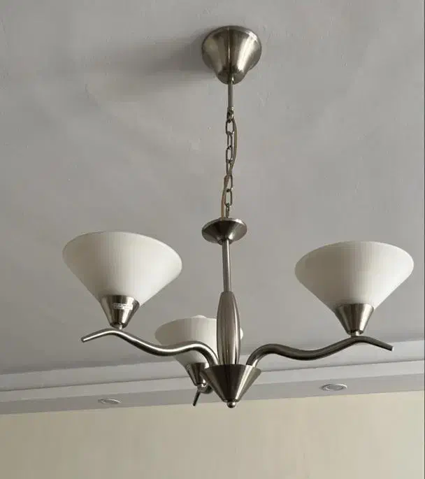 لوستر و چراغ دیواری|لوستر و چراغ آویز|بومهن, |دیوار