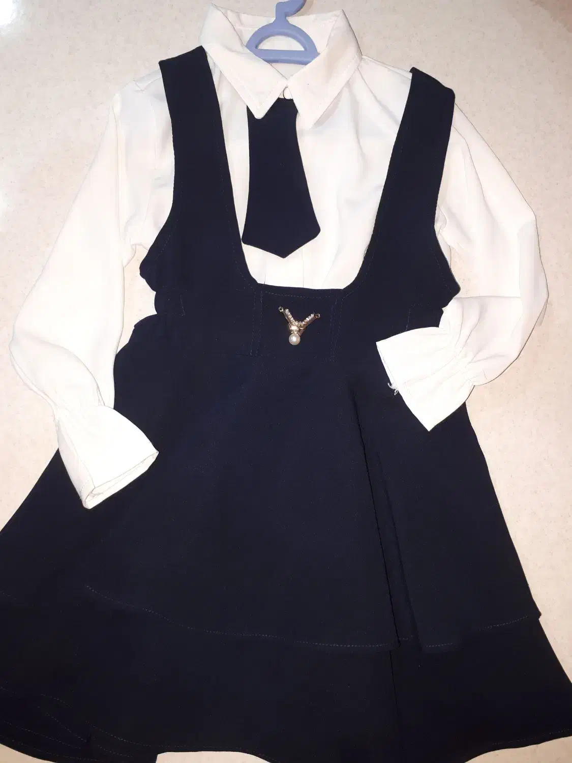 لباس دخترانه|لباس|دورود, |دیوار