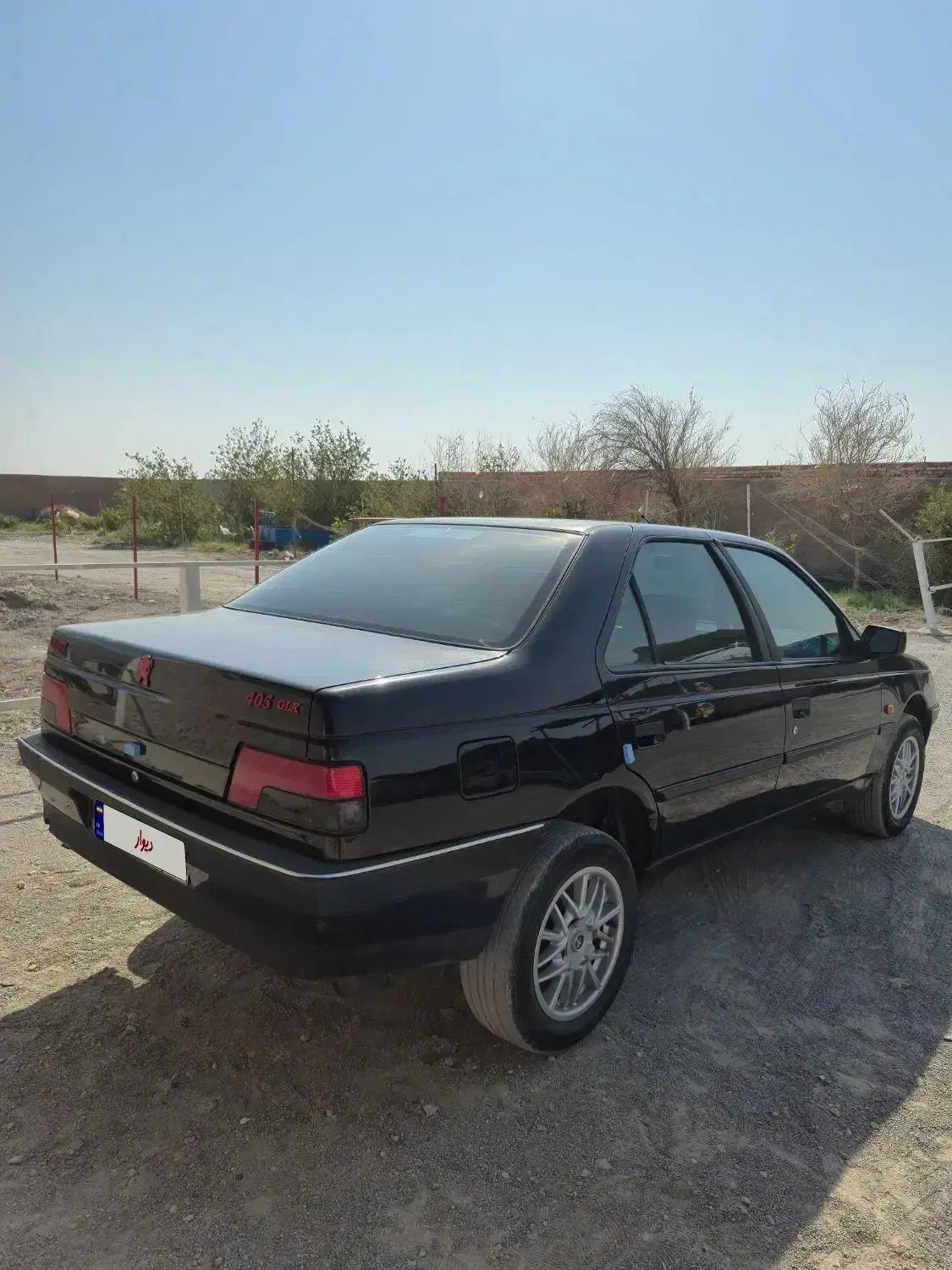 ۴۰۵ مشکی ۹۳ دوگانه کارخانه|خودرو سواری و وانت|زابل, |دیوار