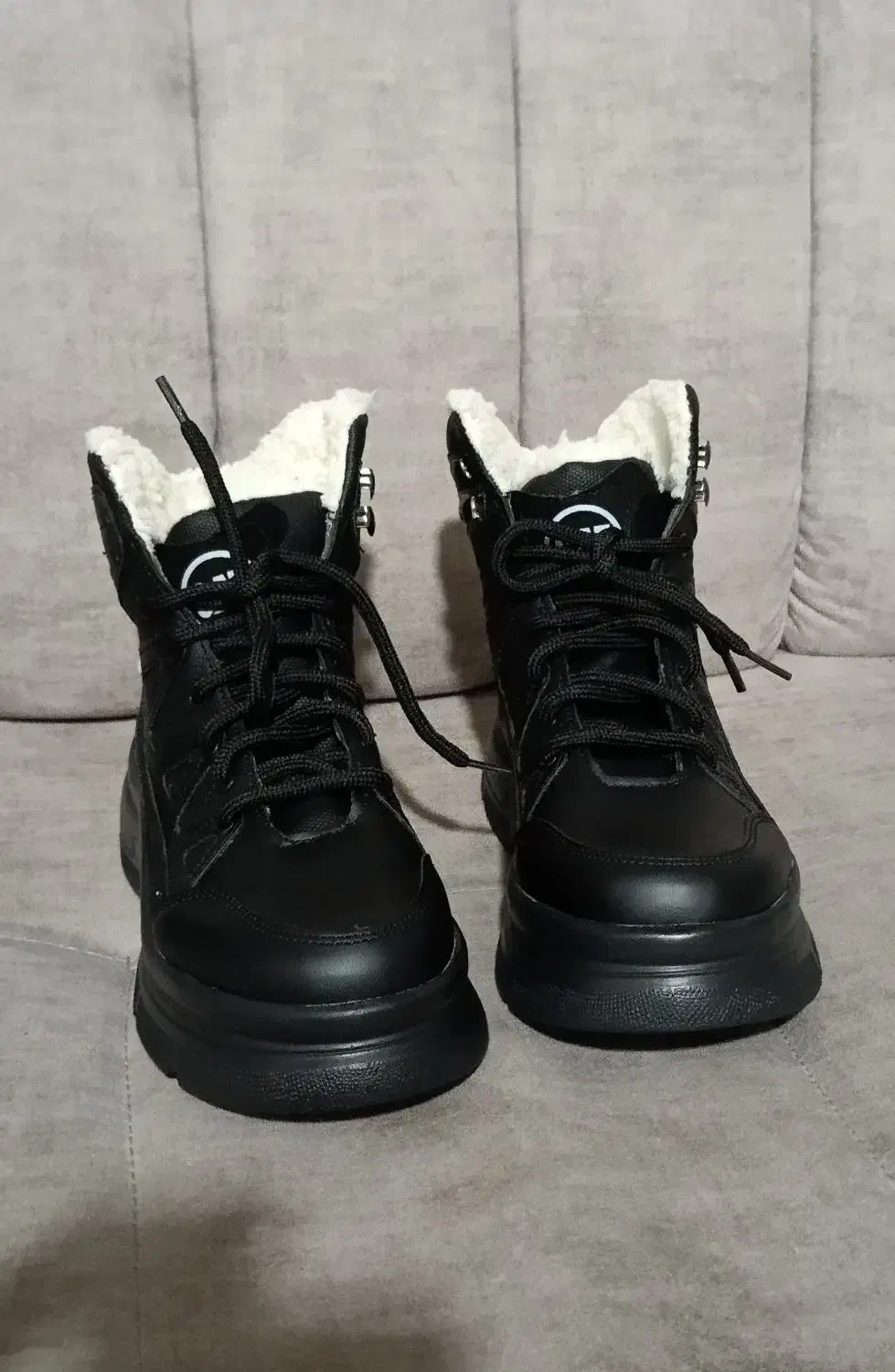 نیم بوت باکیفیت و اورجینال|کیف، کفش، کمربند|رشت, جماران|دیوار