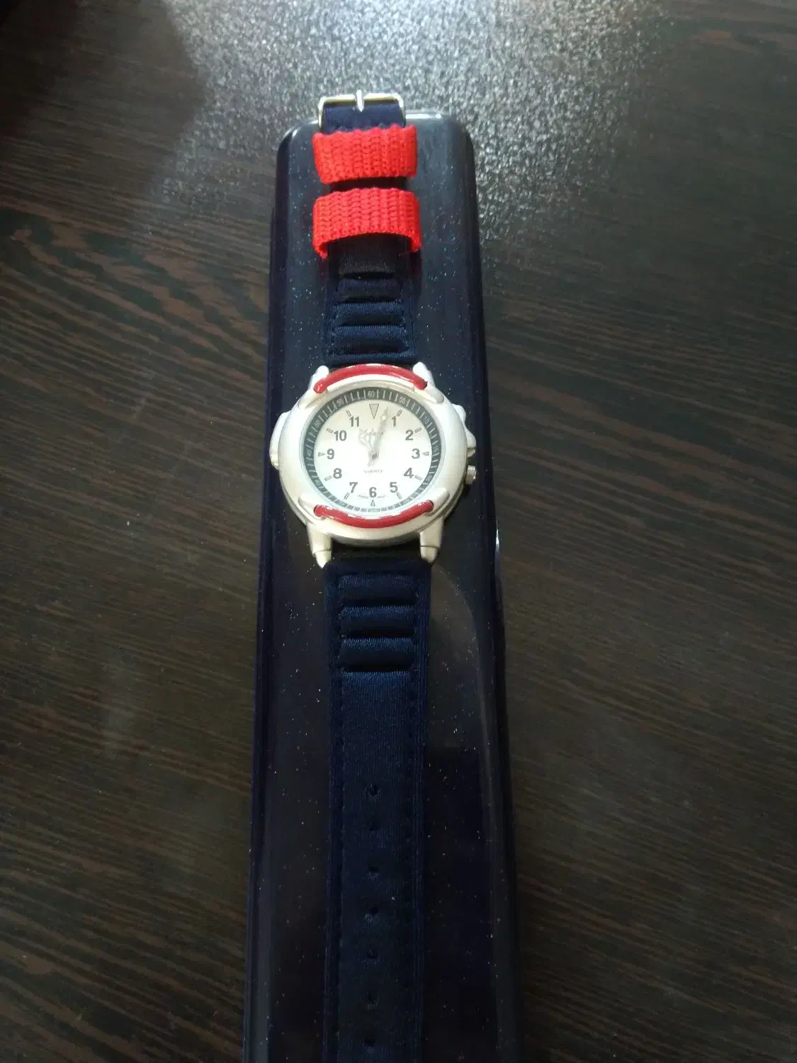 ساعت مچی|ساعت|آفتاب, |دیوار