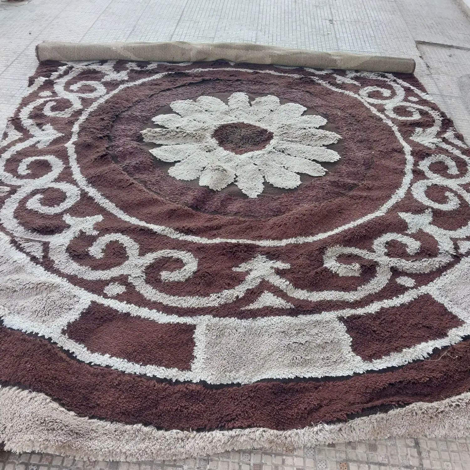 تعدادی فرش دست دوم با قیمت مناسب در امیدیه|فرش|امیدیه, |دیوار