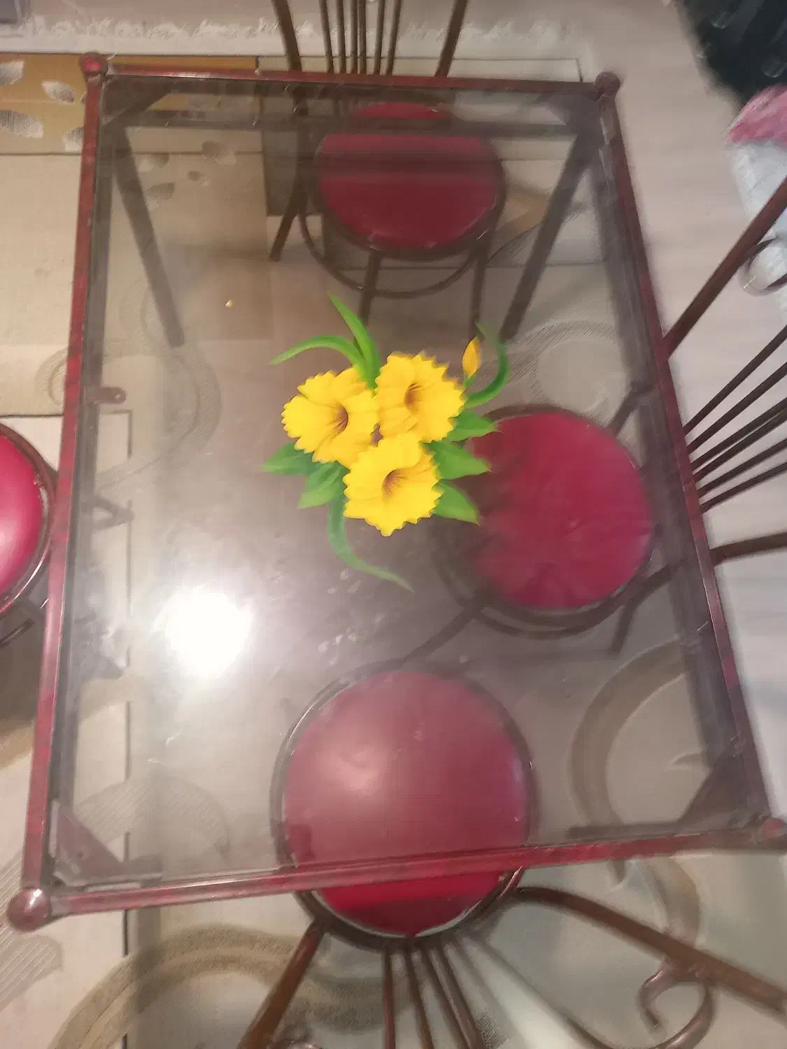 میز ناهار خوری بدون یک ایب|میز و صندلی غذاخوری|تربت جام, میان جام|دیوار