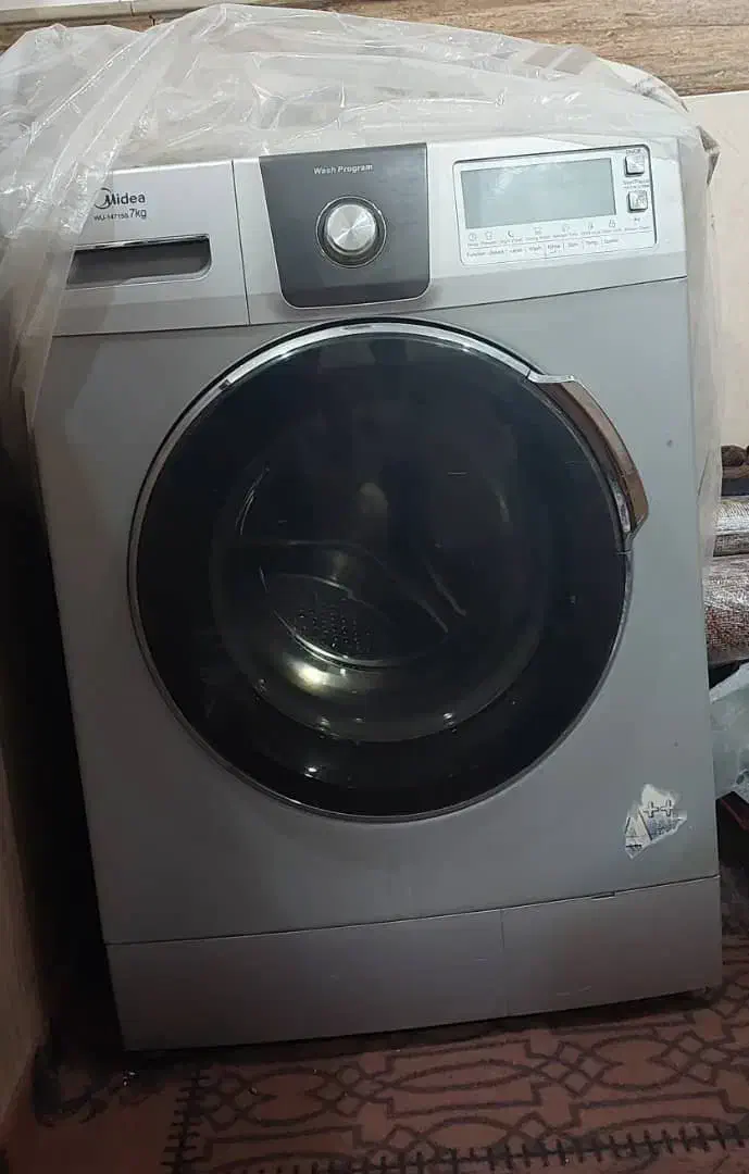 لباسشویی|ماشین لباسشویی و خشککن لباس|قم, نیروگاه|دیوار