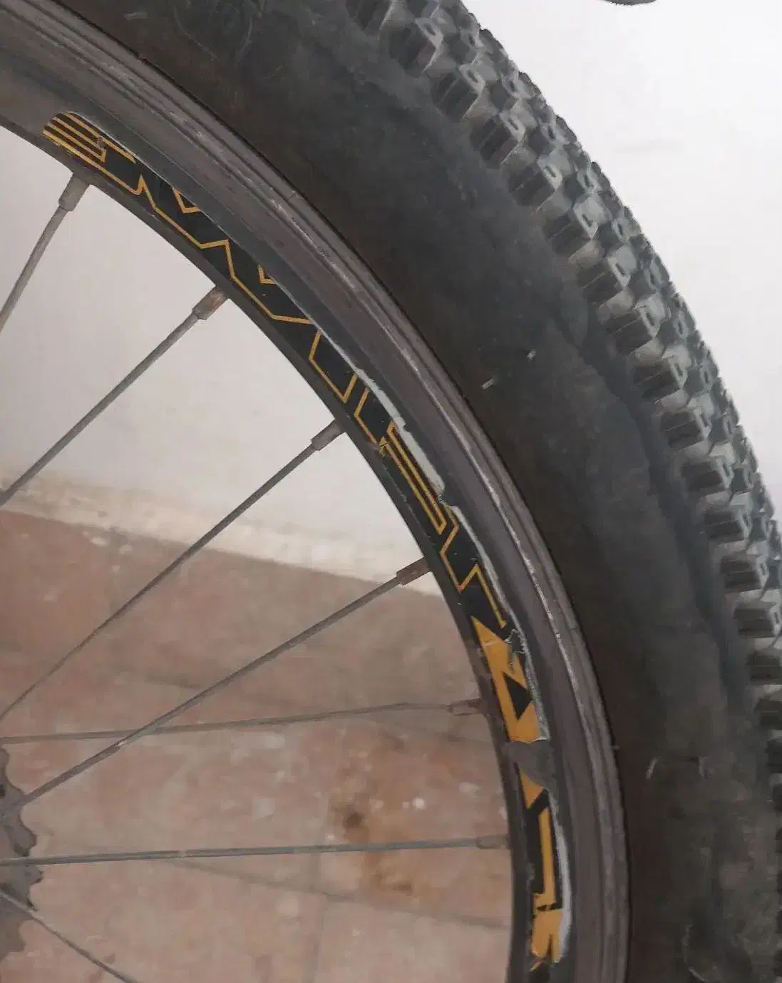 دوچرخه ۲۶ نقره ای|دوچرخه، اسکیت، اسکوتر|مشهد, نوید|دیوار