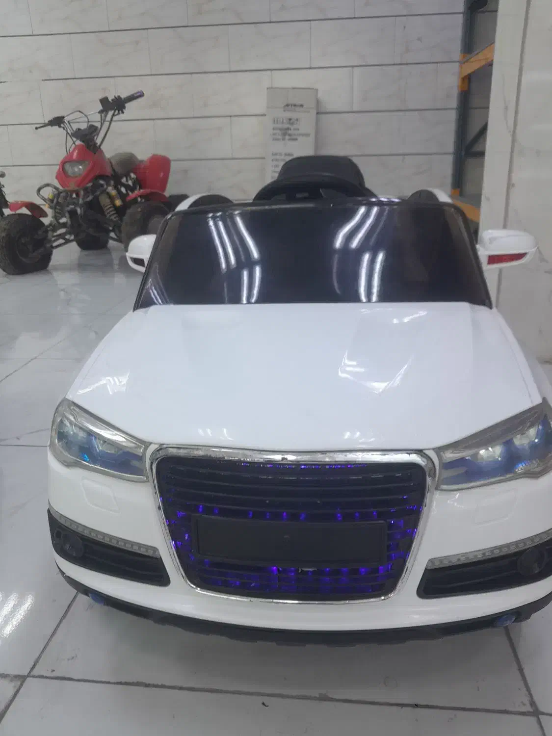 ماشین شارژی بزرگ|اسباب‌بازی بچه|بندر ماهشهر, |دیوار