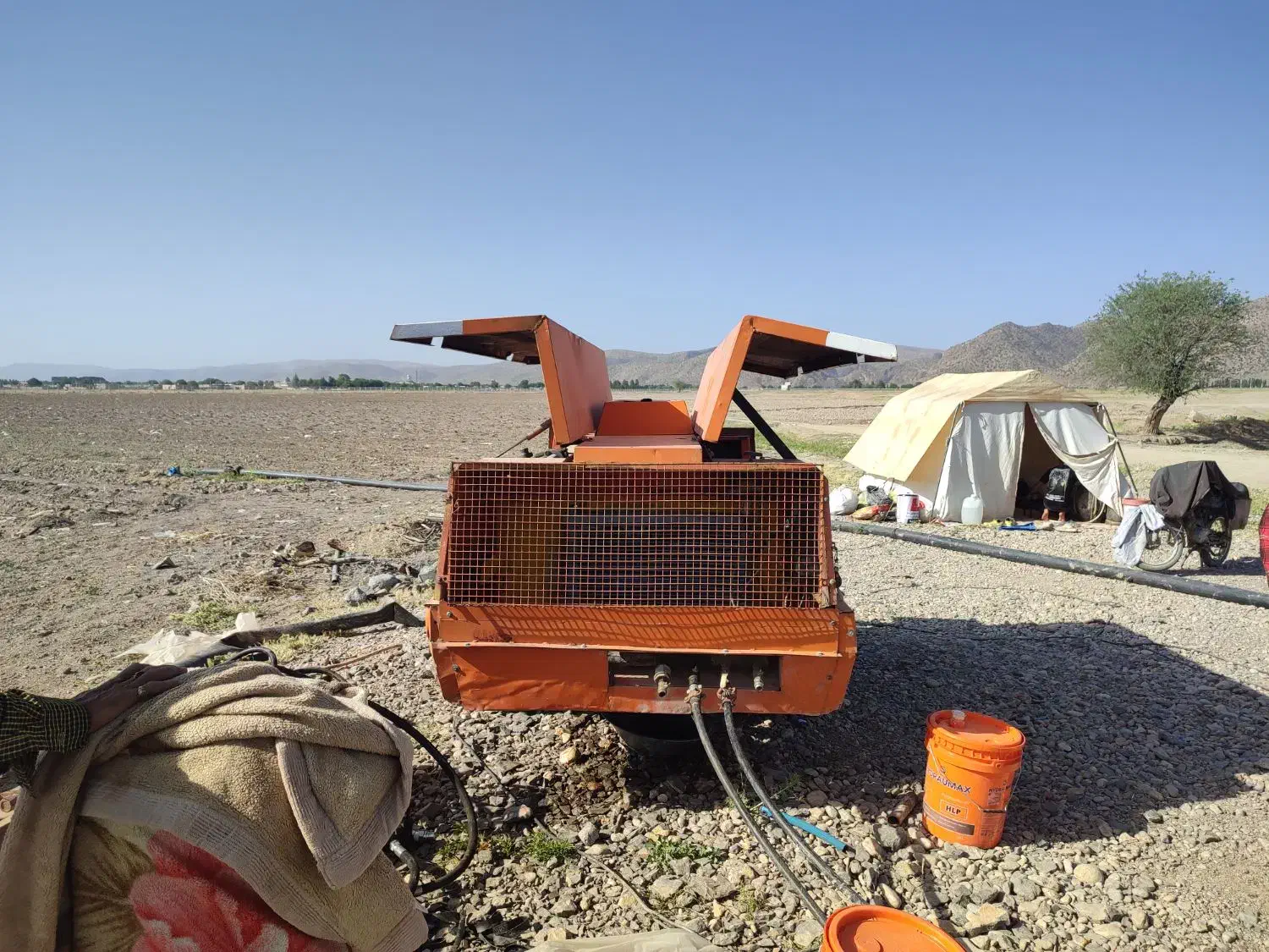 کمپرسور باد موتور دویتس هواخنک 6 سیلندر xa175 معدن|ماشین‌آلات صنعتی|مشهد مرغاب, |دیوار